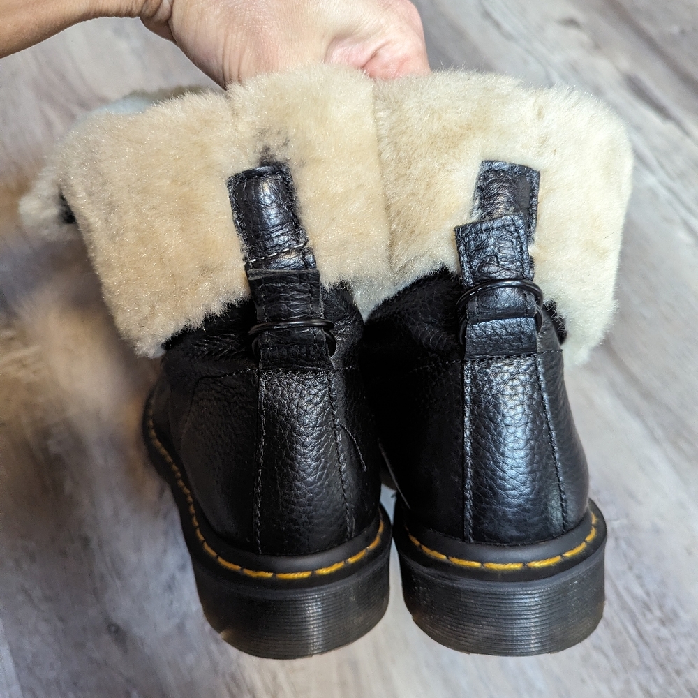 Dr. Martens Aimilita fur lined leather boots Men's 9 or Women's 11 - Picture 5 of 11
